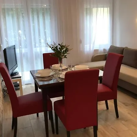 Apartment Hugo Lak Zamardi